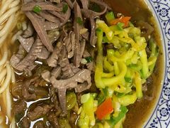 -梅溪·小伙子干挑面(安吉总店)