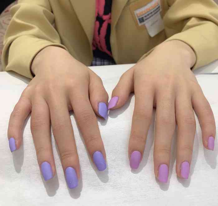 孔雀手美甲美睫护理(庆春银泰店)-"种睫毛技师会帮你选合适的长度 种