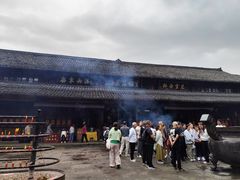 -峨眉山报国寺