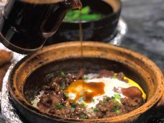 窝蛋牛肉煲仔饭-红星光发煲仔饭(大石街店)