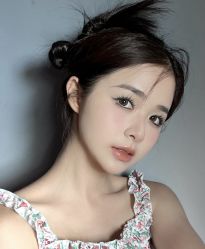 -明天见·化妆造型工作室