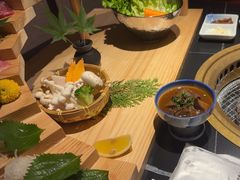 -山川小町·极番烧肉(新地假日广场店)