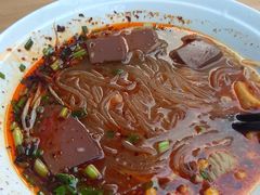 鸭血旺肥肠粉-钟方模白家肥肠粉(春熙店)