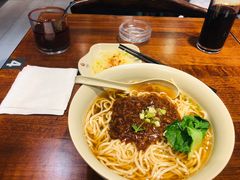 -李先生牛肉面大王(济南火车站候车室店)