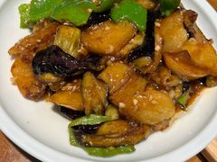-95号酱骨·一块豆腐(展春园西路店)