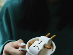 -HUG·拥抱咖啡(郑州宝龙广场店)
