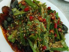 青椒皮蛋-辣四方新派川菜