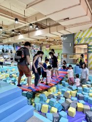 -反弹蹦床公园·运动乐园·团建·亲子派对(深圳观澜湖店)