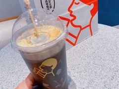 -喜茶(北京华贸购物中心店)