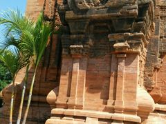 塔-婆萨努占婆塔