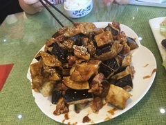 焦糖茄子牛肉粒-桃子餐厅·天津菜(红星路直营店)