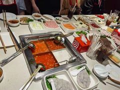 -海底捞火锅鲜切牛肉主题店(长寿路店)
