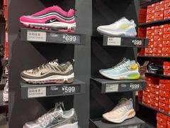 -NIKE上海青浦优选体验店