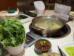 -喃喃椰·糟粕醋·椰子鸡火锅(七堡花园店)