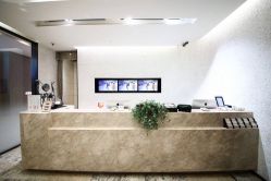 -AKOZO Beauty Salon