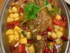 -大头虾越式风味餐厅(光明广场店)