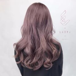 -时尚殿堂明星门店