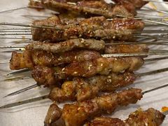 -泉哥小平房串店