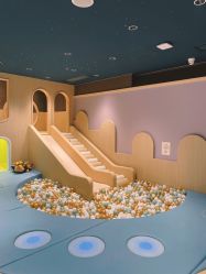 -奈尔宝家庭中心·亲子餐厅(北京东坝万达店)