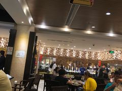 与白虎共餐-白虎自助餐厅·真老虎·景观自助餐厅(广州长隆酒店)
