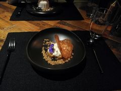 焦糖苹果配山核桃及香草奶油慕斯-AZUL by FUEL蓝色·法式酒馆(琶醍店)