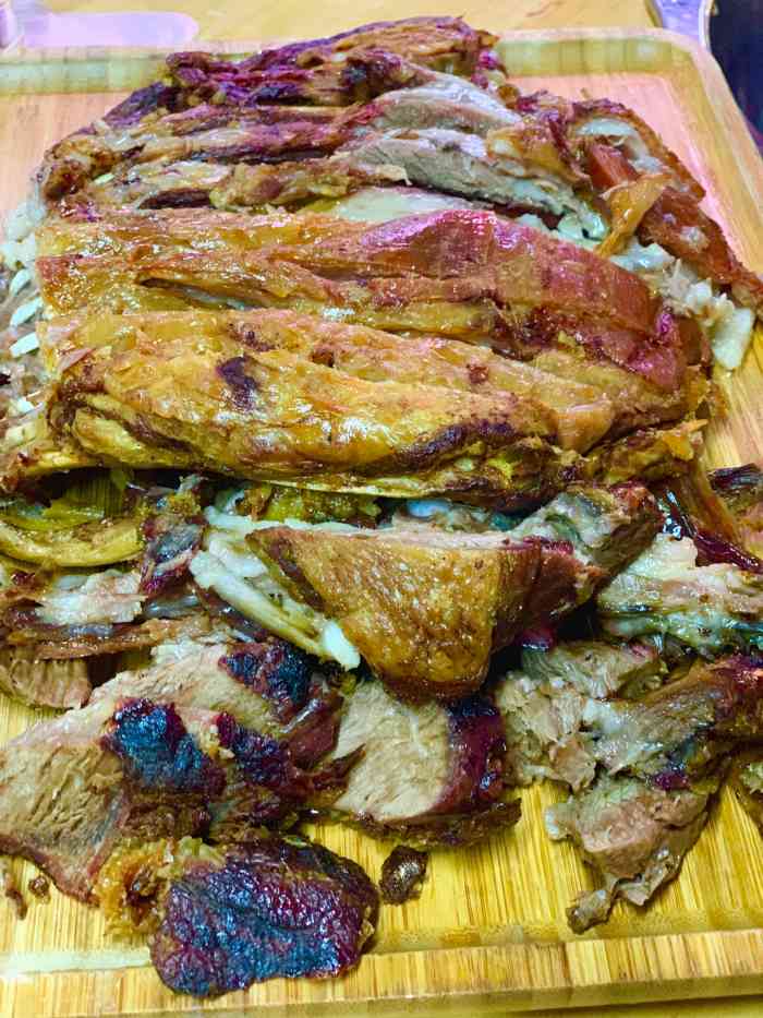 羊枪羊炮-"位置在冉家坝那边,晚上公司聚餐去吃的,人.