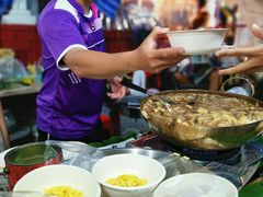 -席娜卡琳火车铁道夜市