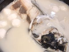 -香山湖家家宴(中山陵店)