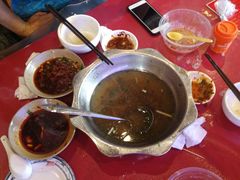 -谢老五跷脚牛肉·非遗传承店