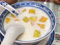 -赵记传承特色牛奶甜品(泉城广场店)