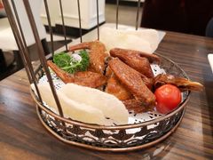 炸脆乳鸽-避风塘(光启城店)
