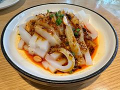 川北凉粉-渝信川菜 · 川味家常菜(财富购物中心店)