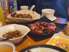 -隔壁老王·家常云南菜(花巷店)