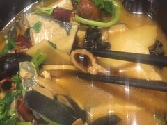-金良酸菜鱼(宁海路总店)