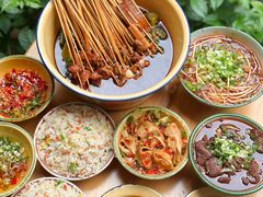 -拈签一笑黄牛肉辣卤串串