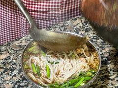 -正宗杨记普洱酸醋米线(总店)