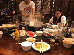 -亿诣蝎府炸酱面羊蝎子火锅(酷车小镇店)