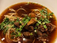 -恰餐厅及酒吧 CHAR Bar & Grill (北京丽都皇冠假日店)