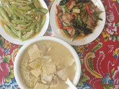 -何适山庄 ·可团建(水长城P2停车场店)