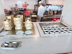 -亚洲国际大酒店·云顶阁旋转自助餐厅