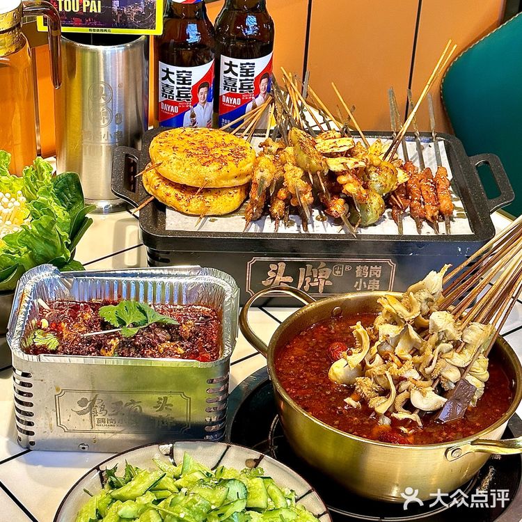 杭州西湖边东北烤串！人生建议：吃货币吃！！