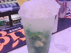 -世代星球·保龄球·镭战真人CS·团建(杨浦店)