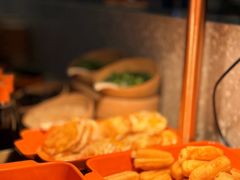 -桔子酒店(上海西藏北路地铁站店)