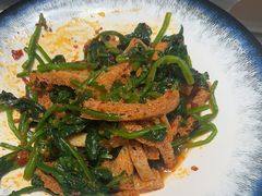 -老周家酱卤猪蹄私房菜(克拉玛依西街店)