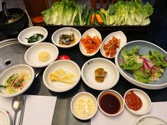 丰盛小菜-本家·添百客韩国料理(泰然店)
