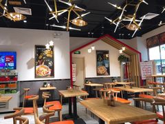 大堂-极有家小鱼小鸡石锅煲(佳兆业店)