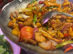 -富正毅三下锅·湘西韵味(天门山索道店)