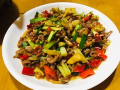 -临江餐馆二楼美食部落