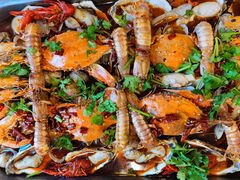 -老东镇啤酒屋海鲜加工·蒸汽海鲜·海鲜烧烤(台东店)