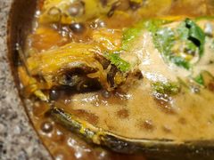 白洋淀石锅嘎鱼-小放牛炒菜馆(三丰店)